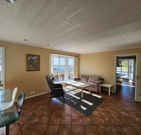 Charming House In With Sea View Βίλα Austevoll